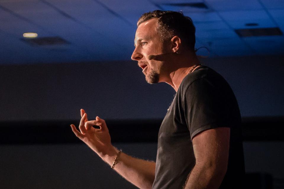 What Is Internet Marketing? Advice From An Eight-Figure Earner What Is Internet Marketing? Advice From An Eight-Figure Earner