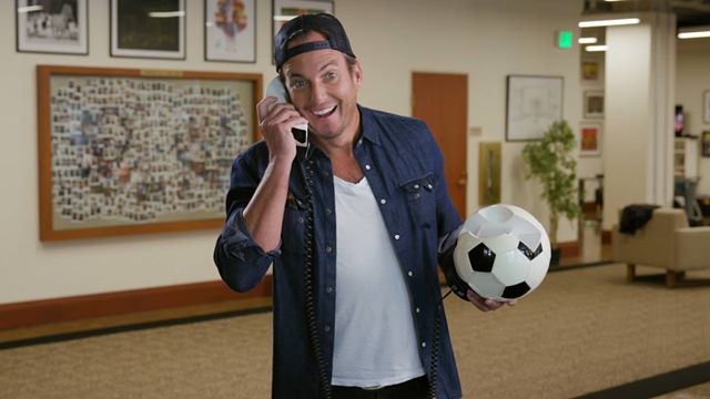 10 of the Best Ads from June: Boomerang, Bugs, and a Perfectly Useless Chatbot 10 of the Best Ads from June: Boomerang, Bugs, and a Perfectly Useless Chatbot