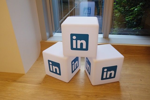 How to Use LinkedIn in Your B2B Content Marketing Strategy How to Use LinkedIn in Your B2B Content Marketing Strategy